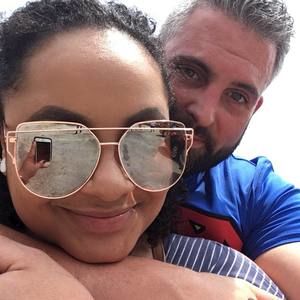 Meet your Posher, Hilaire